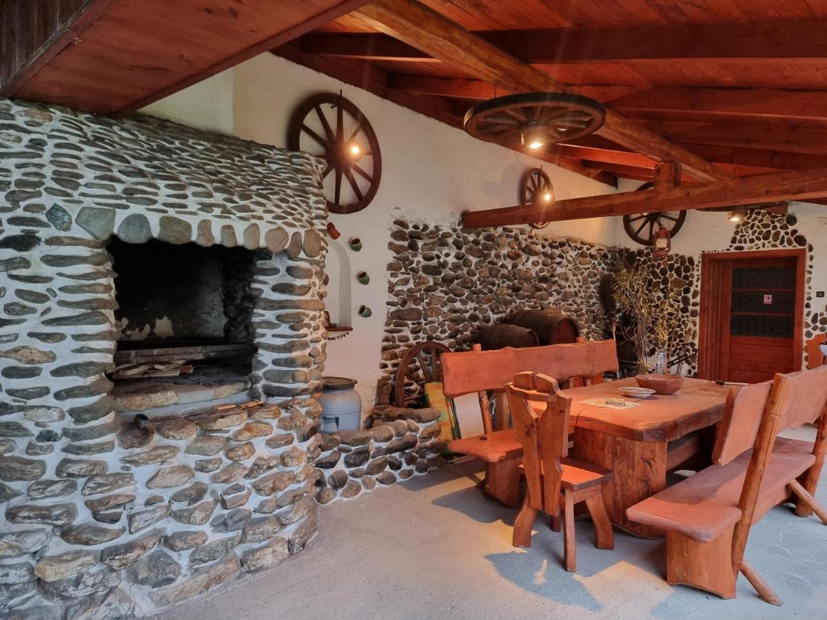 ポルンバク・デ・スス Casa Pavelヴィラ エクステリア 写真