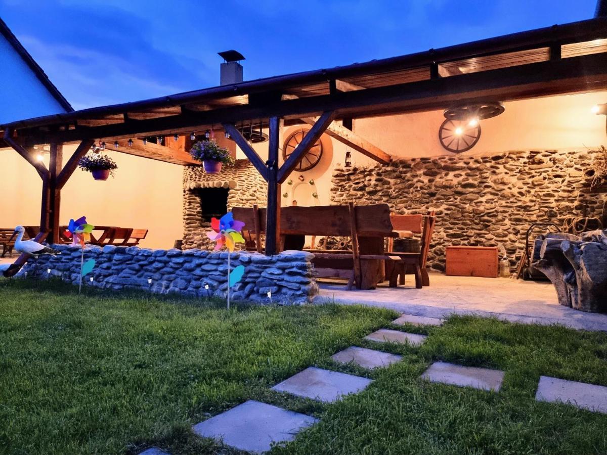 ポルンバク・デ・スス Casa Pavelヴィラ エクステリア 写真